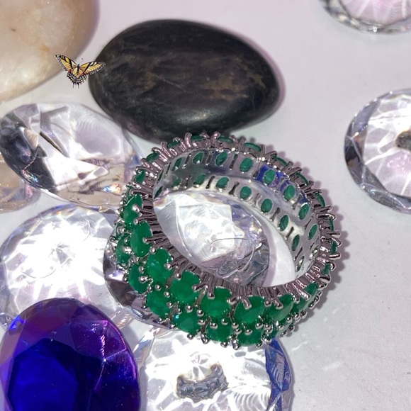 Exceptional Double Row Emerald Gemstone Paved Eternity Band - Picture 5 of 7